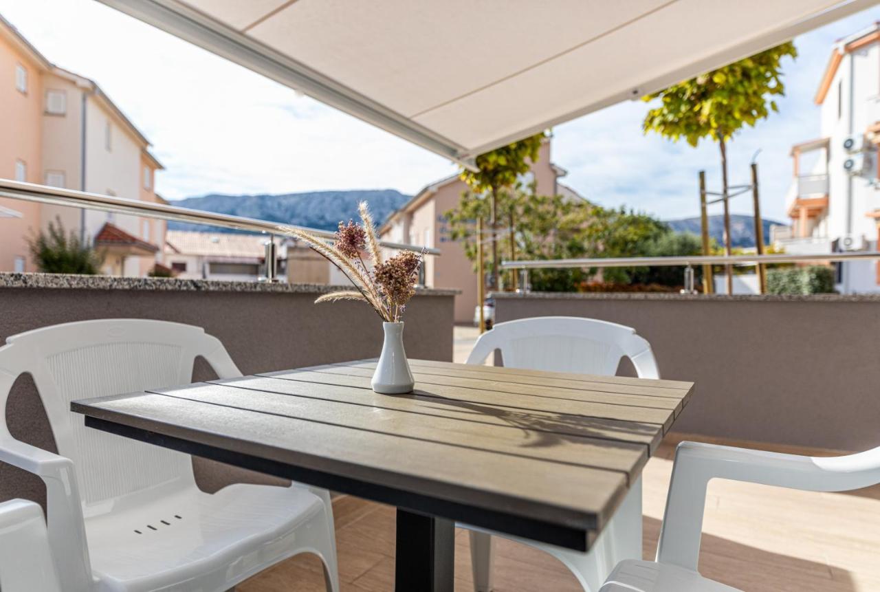 Apartments Crnekovic III Baška Buitenkant foto