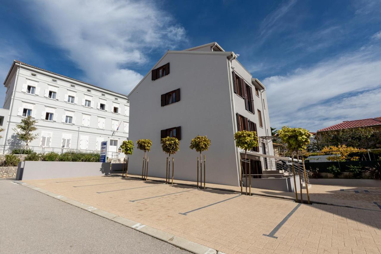 Apartments Crnekovic III Baška Buitenkant foto