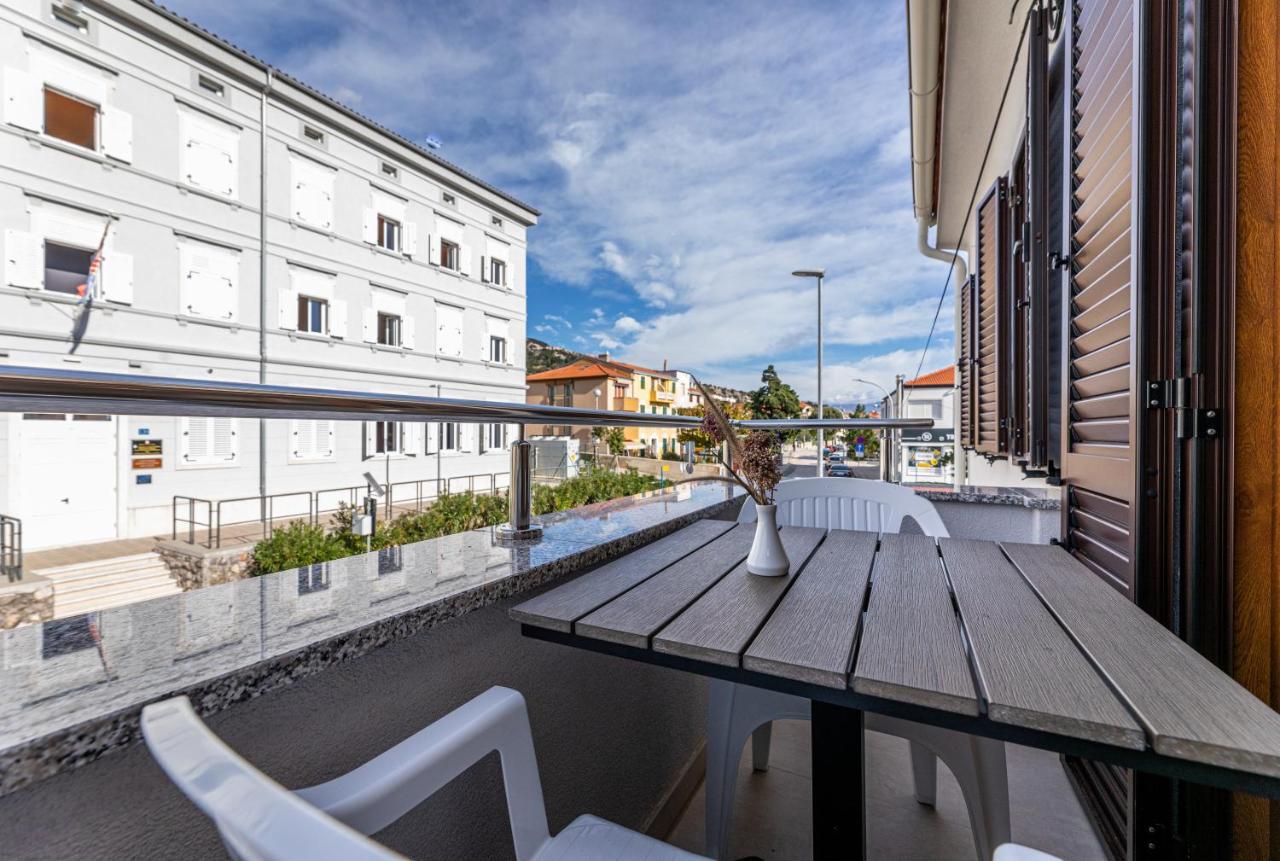 Apartments Crnekovic III Baška Buitenkant foto