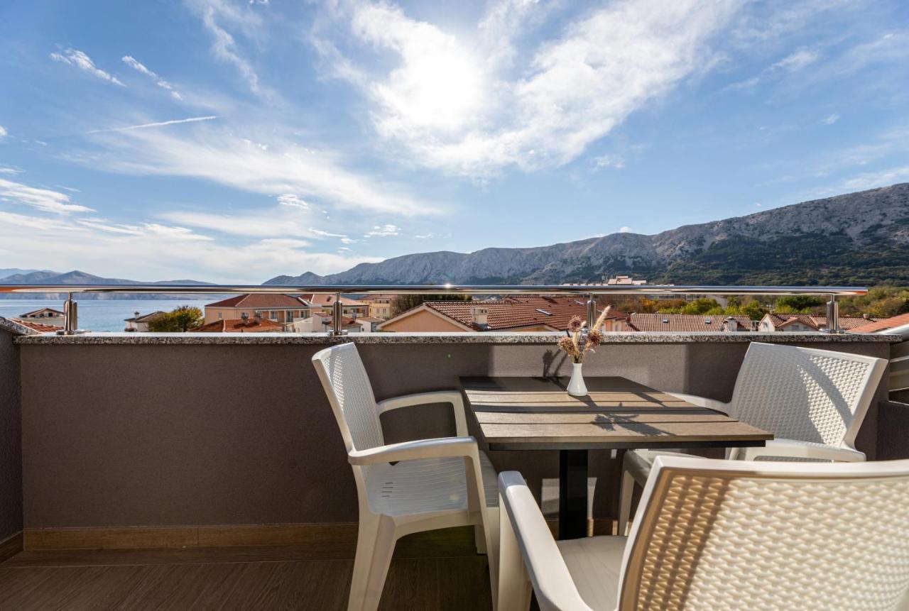Apartments Crnekovic III Baška Buitenkant foto